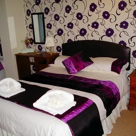 The Lincoln - Bed & Breakfast 3*